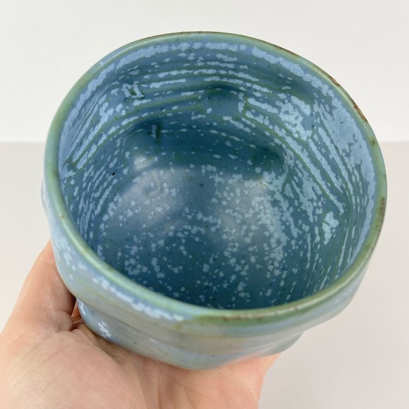 Organic Shape Freeform Pottery Cup Vase Artist Stamped H Blue Green Pedestal Bud - Picture 12 of 16